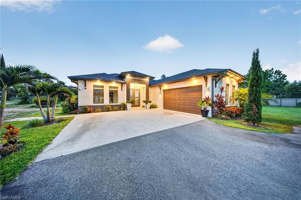 2885 41st AVE NE NAPLES, FL 34120
