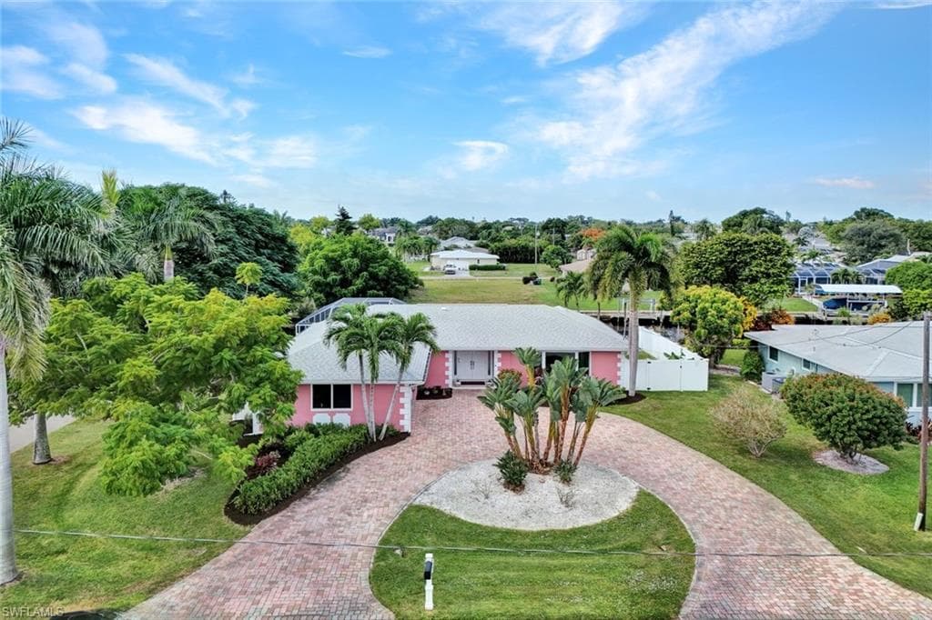 4232 SE 8th PL CAPE CORAL, FL 33904