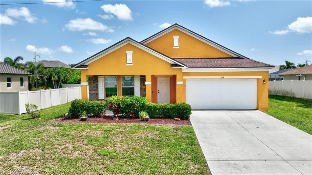 1913 SW 26th TER CAPE CORAL, FL 33914