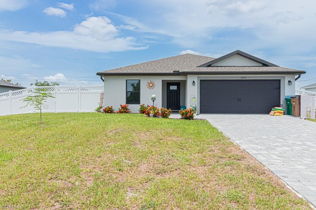 2902 6th AVE CAPE CORAL, FL 33993
