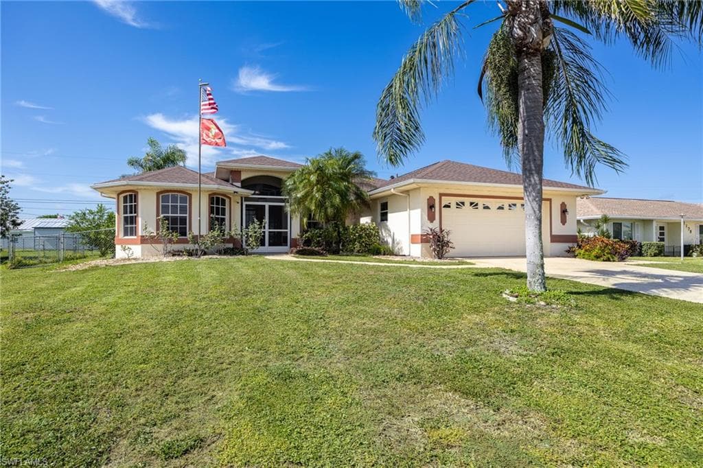 1132 SE 32nd TER CAPE CORAL, FL 33904