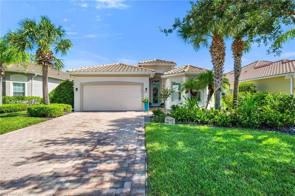 9343 Fieldstone LN NAPLES, FL 34120