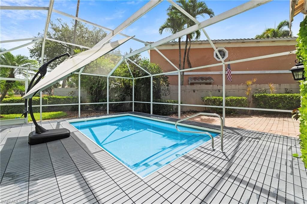 5513 Cove CIR 88 NAPLES, FL 34119