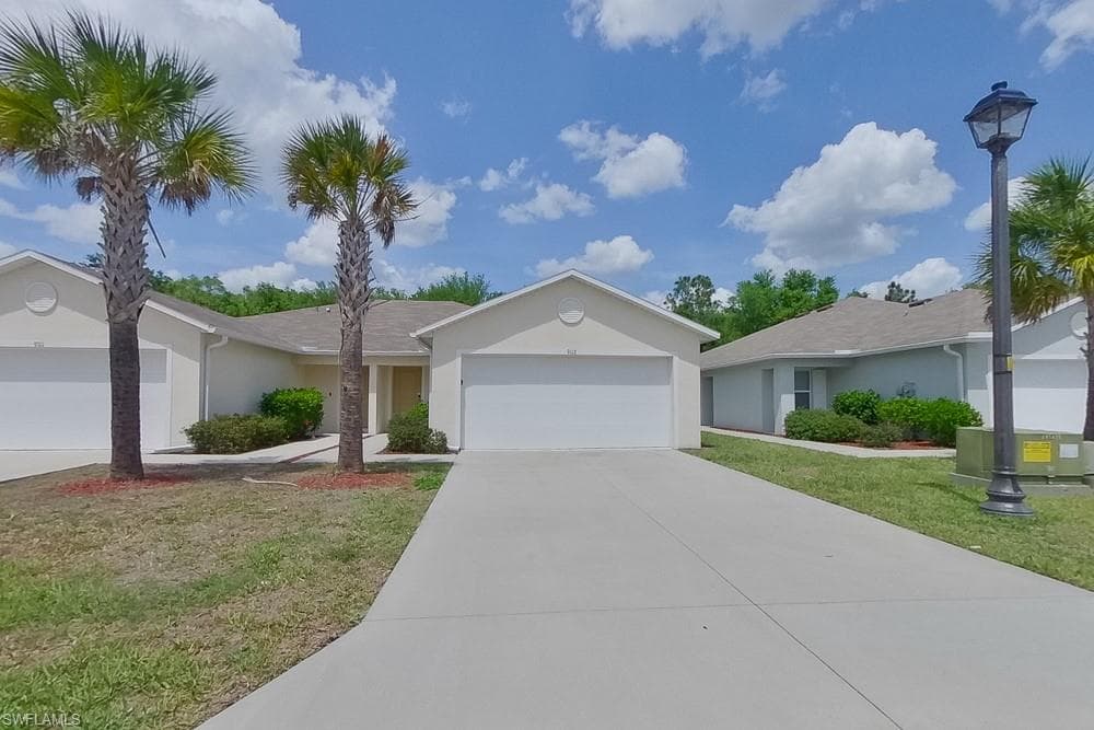 9113 Aegean CIR LEHIGH ACRES, FL 33936