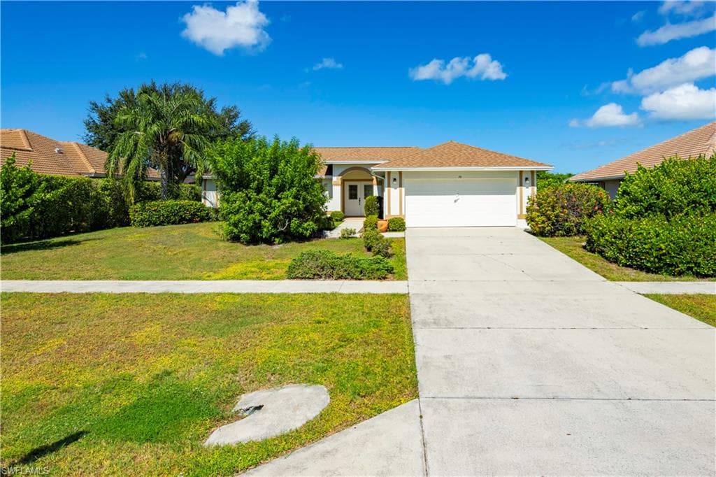 78 Sand Hill ST MARCO ISLAND, FL 34145