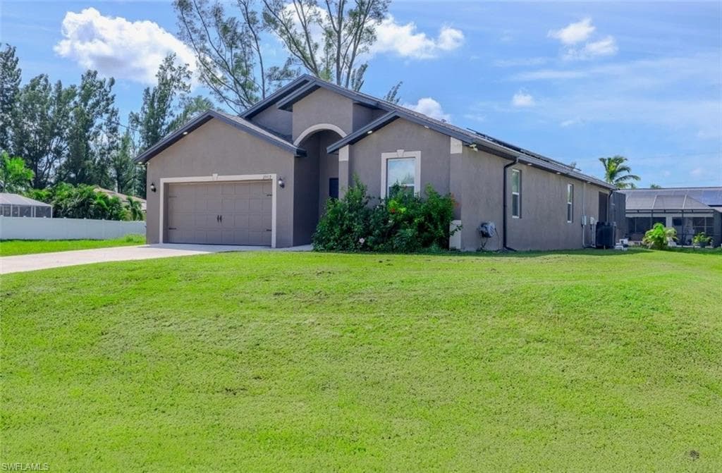 2902 NW 10th TER CAPE CORAL, FL 33993