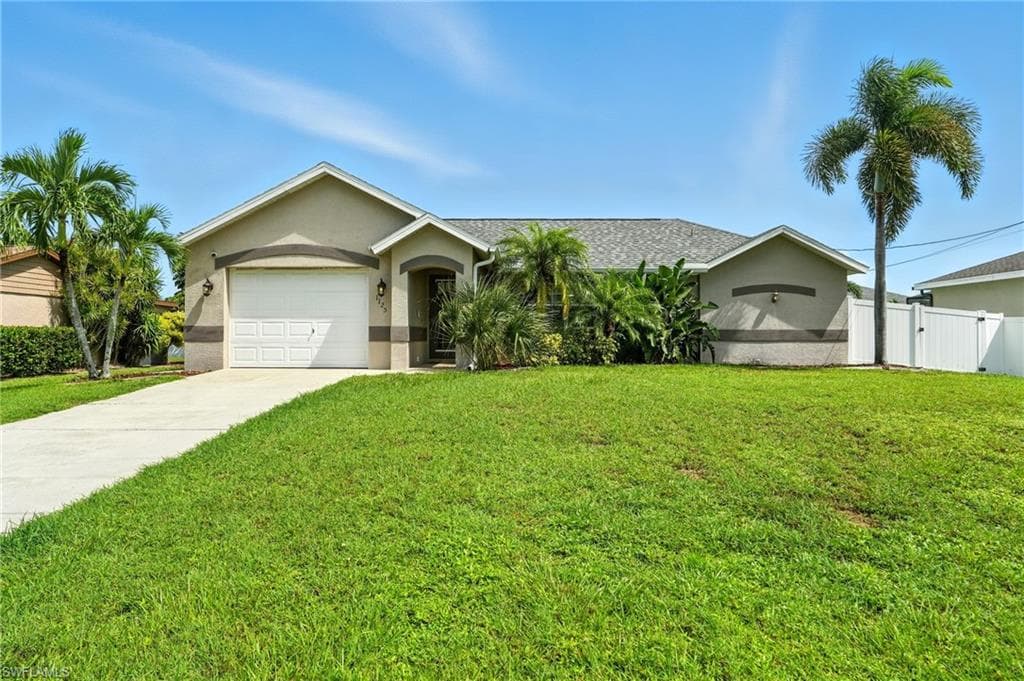 1125 SW 44th TER CAPE CORAL, FL 33914