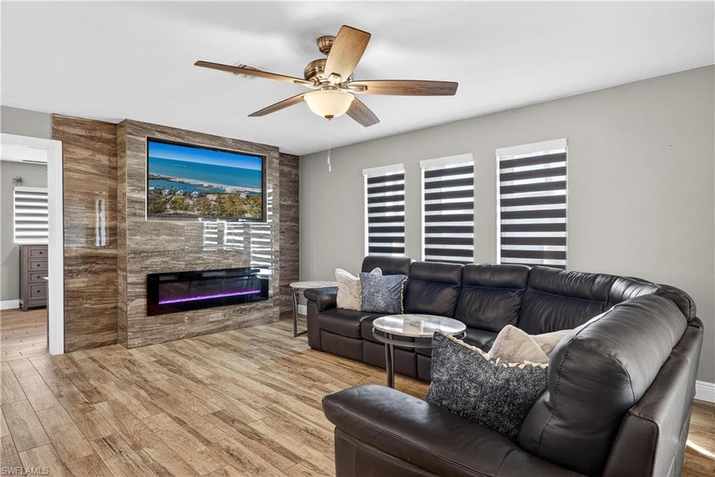 113 SE 41st ST CAPE CORAL, FL 33904