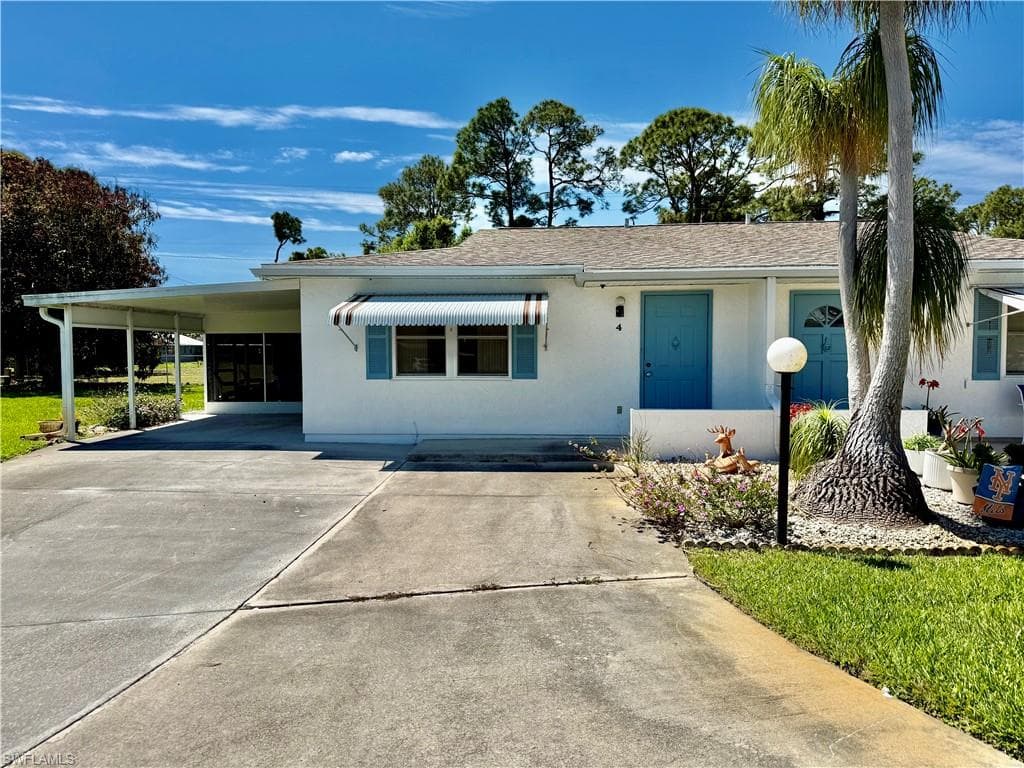 4 Desert Ash CT LEHIGH ACRES, FL 33936