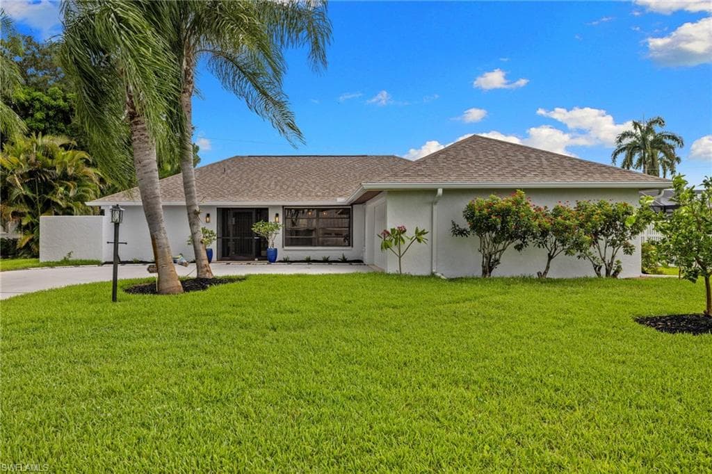 433 Golfview DR NAPLES, FL 34110
