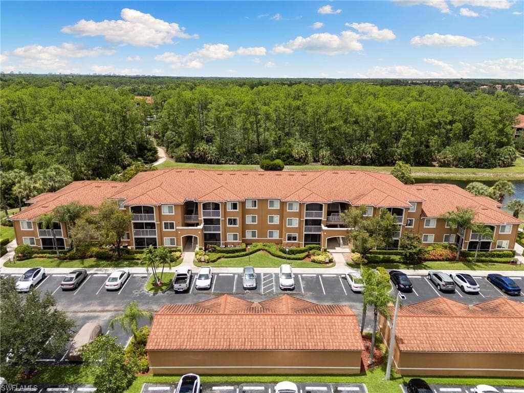 1875 Florida Club DR 7109 NAPLES, FL 34112