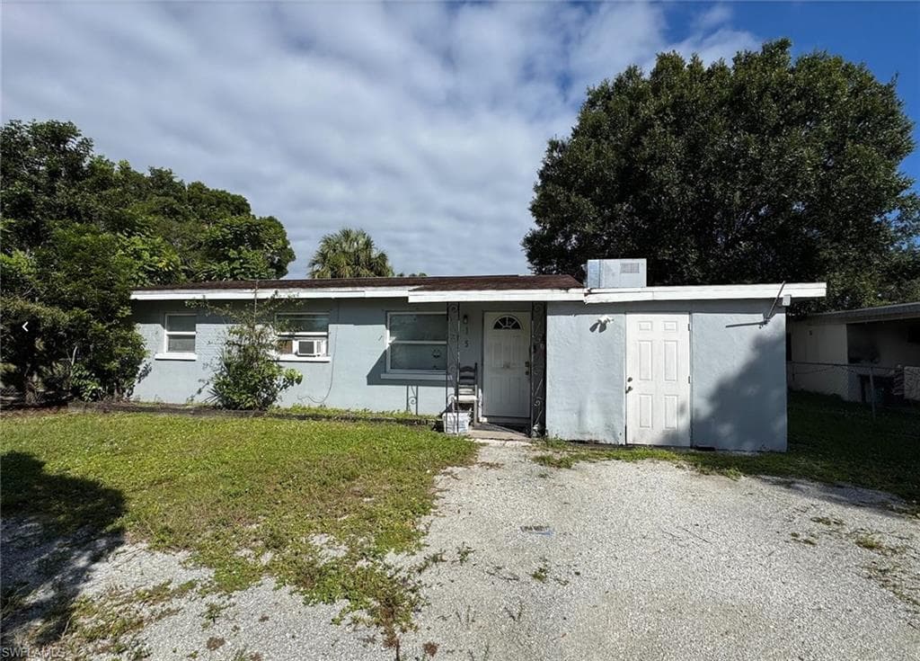 105 William ST FORT MYERS, FL 33916