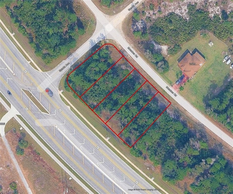 2500 Meadow RD LEHIGH ACRES, FL 33974