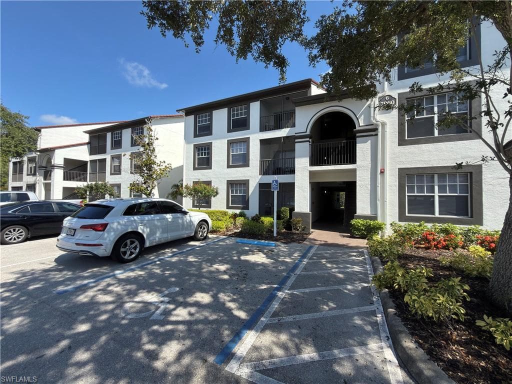 7960 Preserve CIR 624 NAPLES, FL 34119