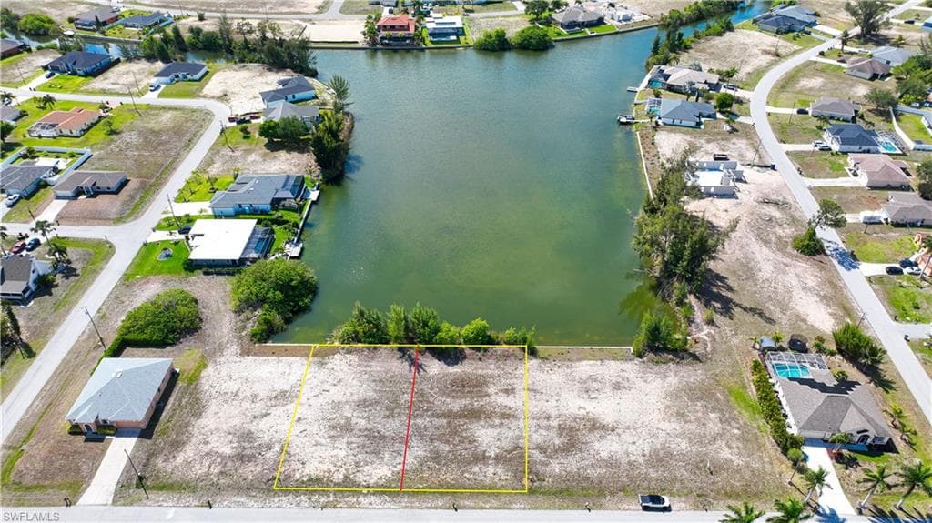 1313 NW 20th CT CAPE CORAL, FL 33993