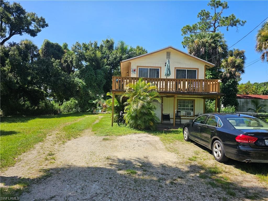 549 San Bernardino ST NORTH FORT MYERS, FL 33903