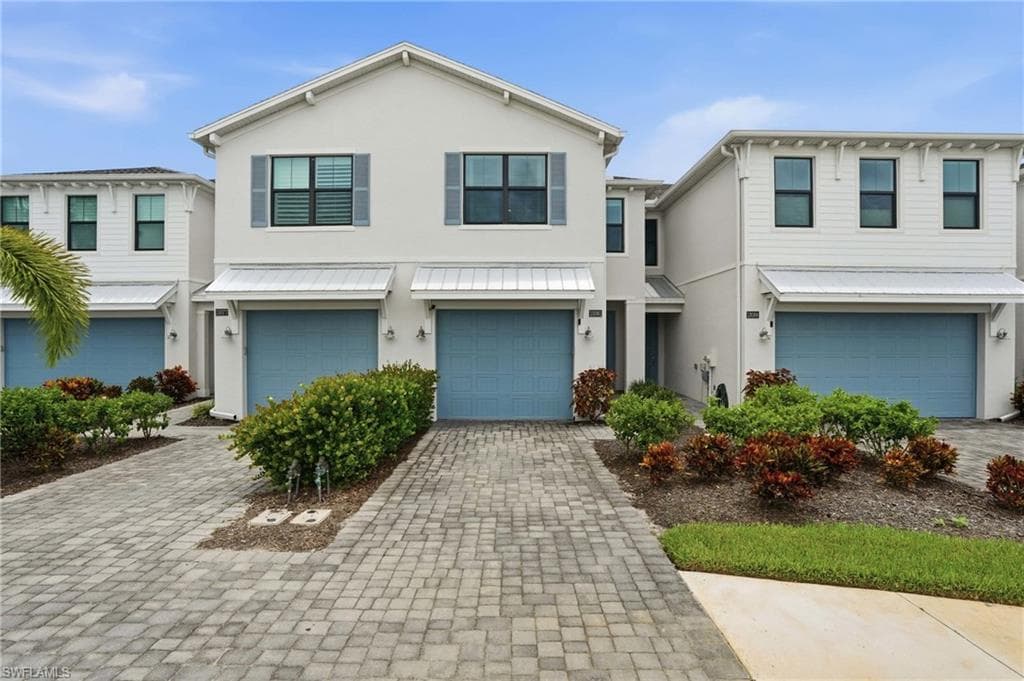 13081 Pembroke DR NAPLES, FL 34105