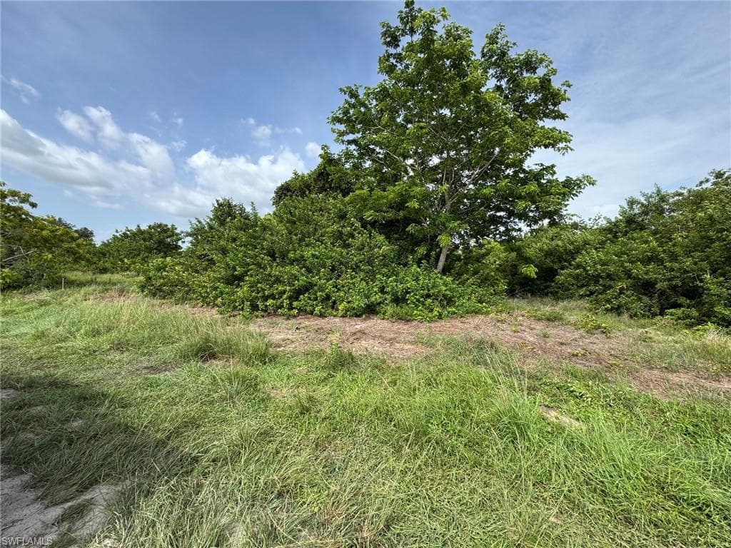 2707 NE 22nd PL CAPE CORAL, FL 33909