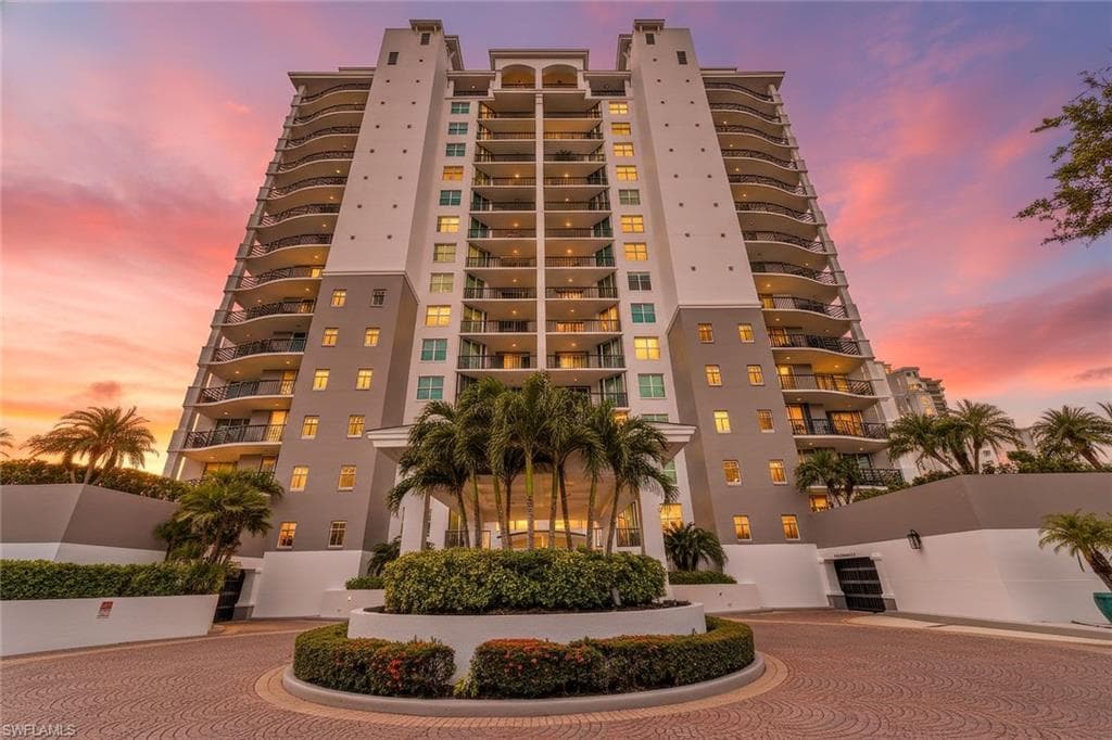 455 Cove Tower DR 1701 NAPLES, FL 34110