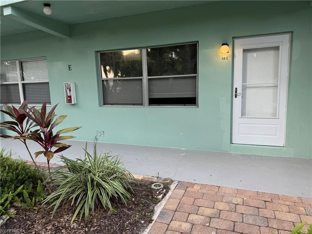 3225 E Riverside DR 54E FORT MYERS, FL 33916