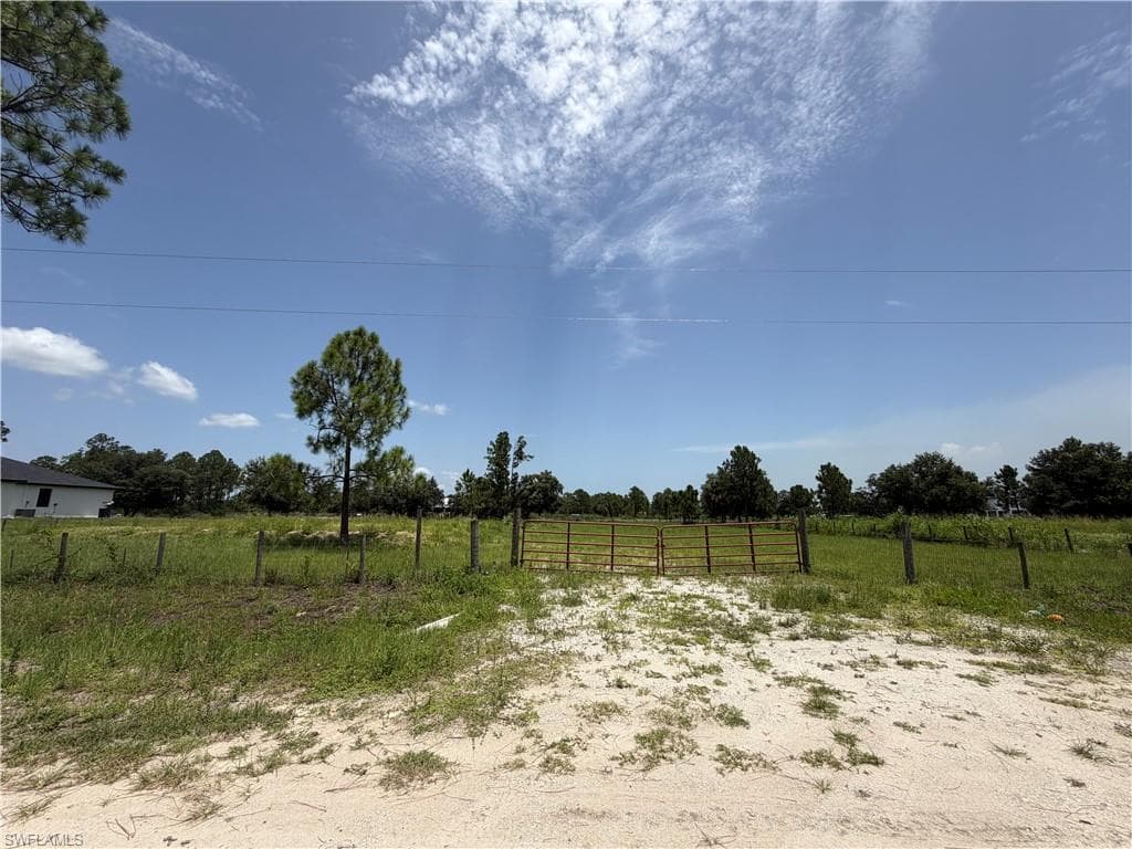 7932 3rd TER LABELLE, FL 33935