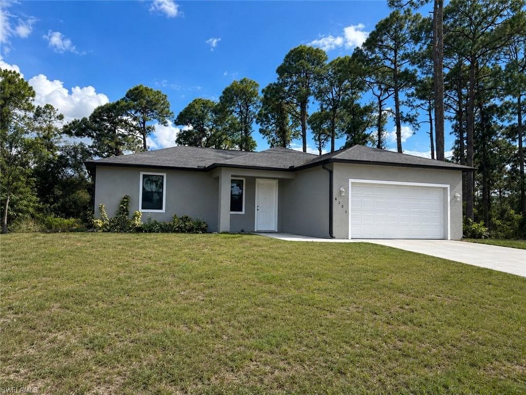 6203 Forest CT LABELLE, FL 33935