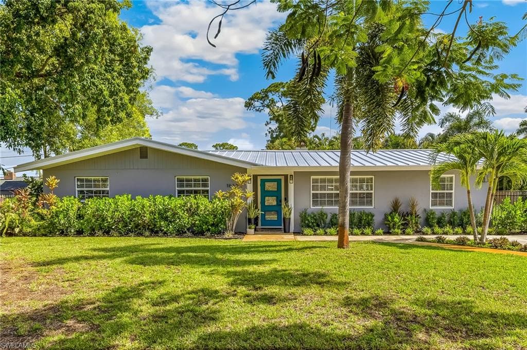 1669 Grove AVE FORT MYERS, FL 33901