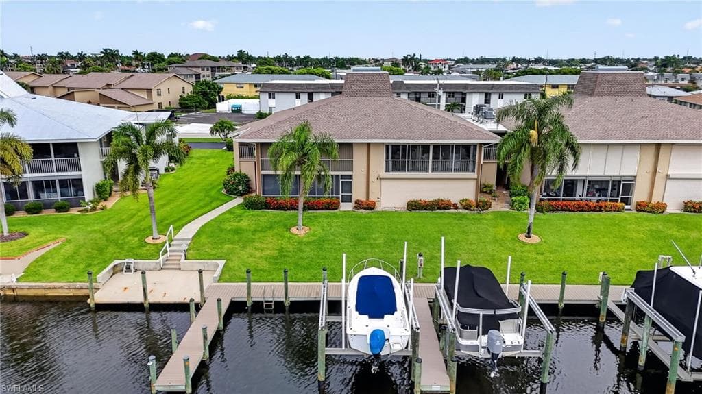 4025 19th PL 209 CAPE CORAL, FL 33904