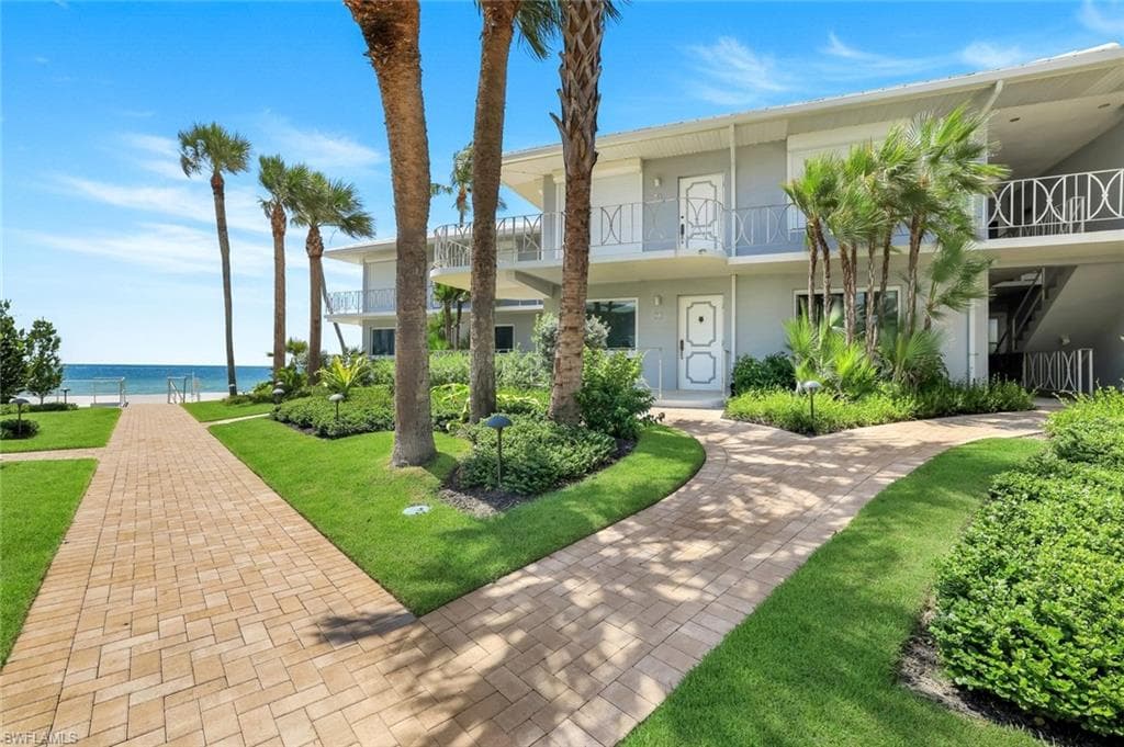 1851 Gulf Shore Blvd. N. 15 NAPLES, FL 34102