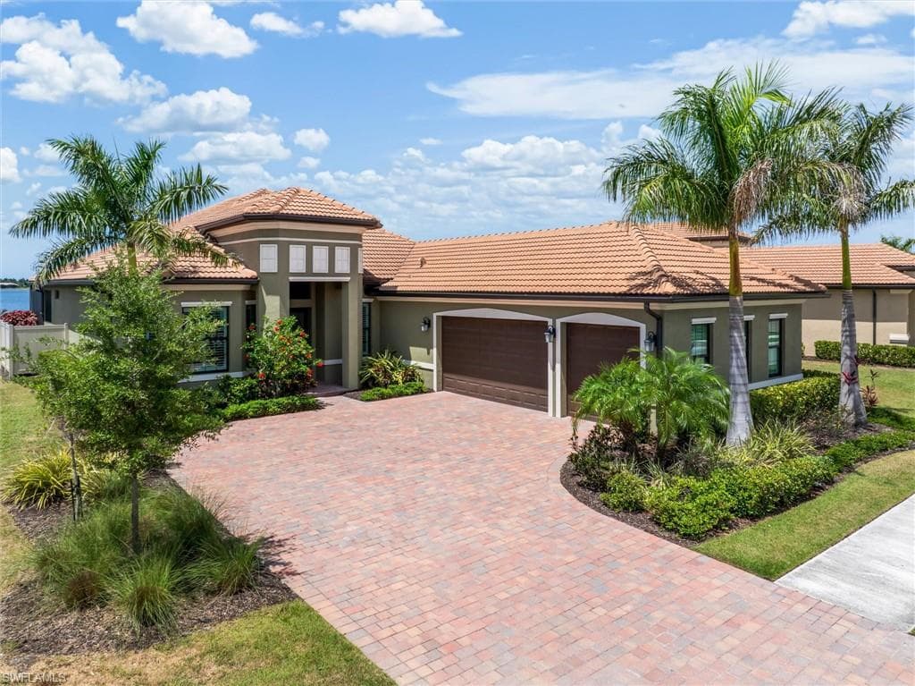 553 Maraviya BLVD NOKOMIS, FL 34275