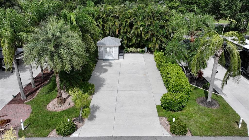 10070 Parkwood DR FORT MYERS, FL 33905