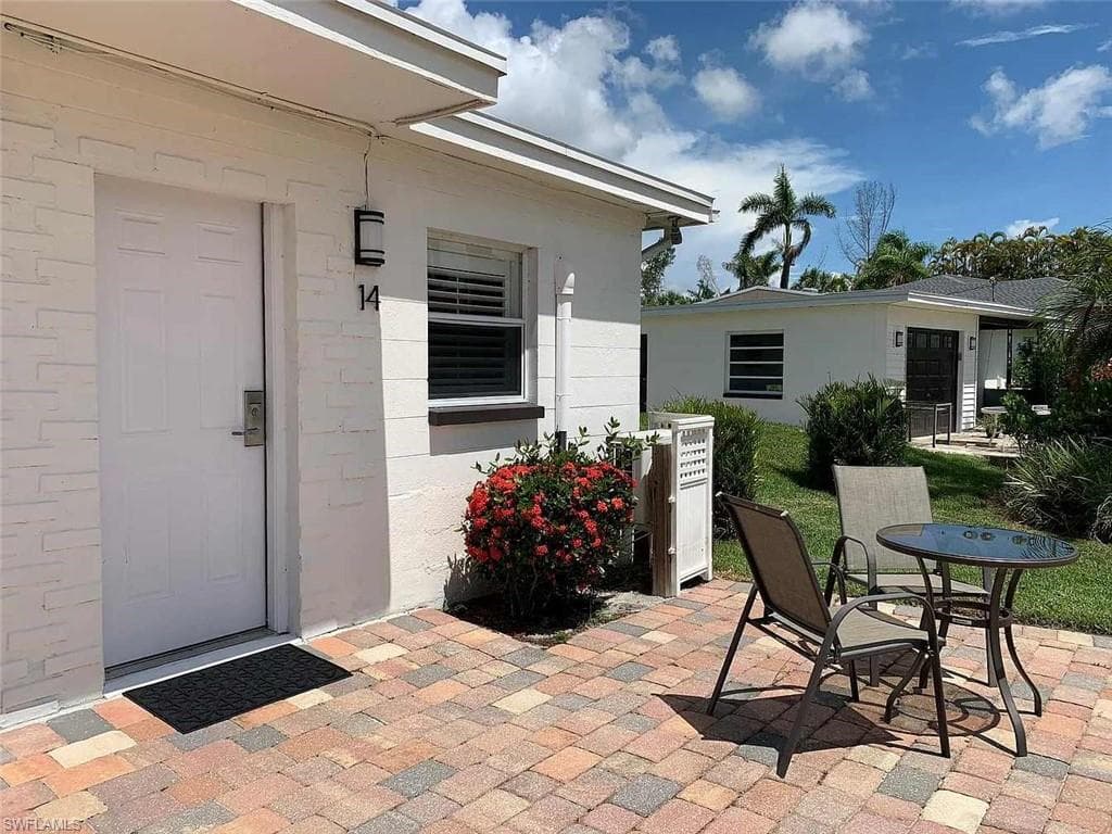 14621 McGregor BLVD 14 FORT MYERS, FL 33908