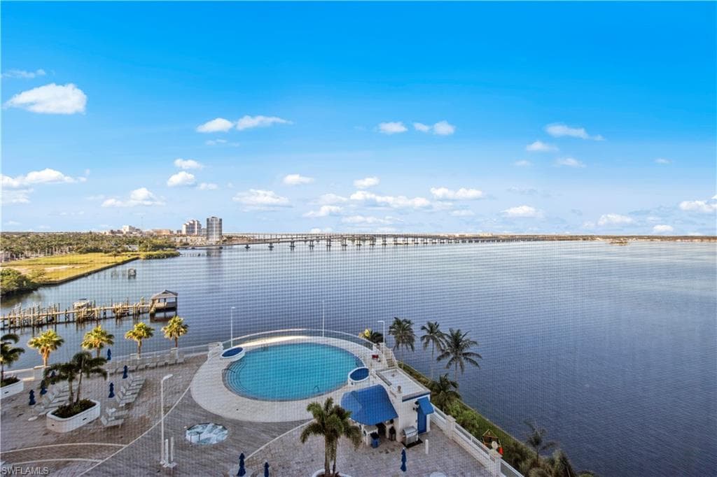 2745 1st ST 801 FORT MYERS, FL 33916