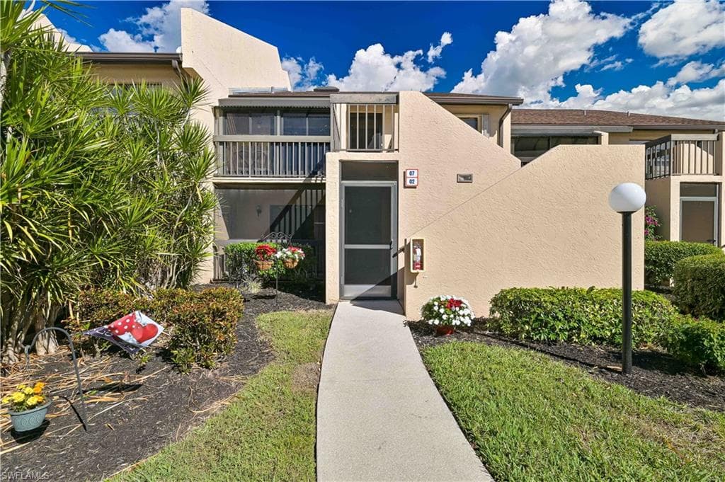 15488 Admiralty CIR 2 NORTH FORT MYERS, FL 33917