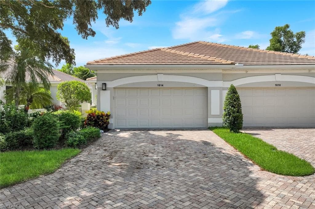 1814 Leamington LN NAPLES, FL 34109