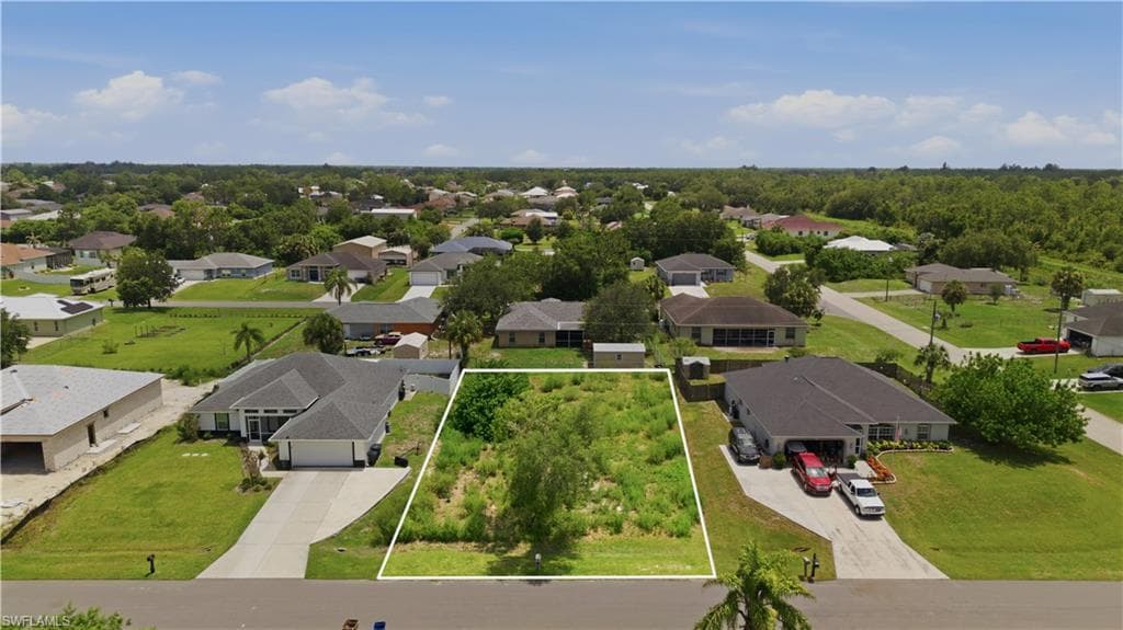6421 Castlewood CIR FORT MYERS, FL 33905