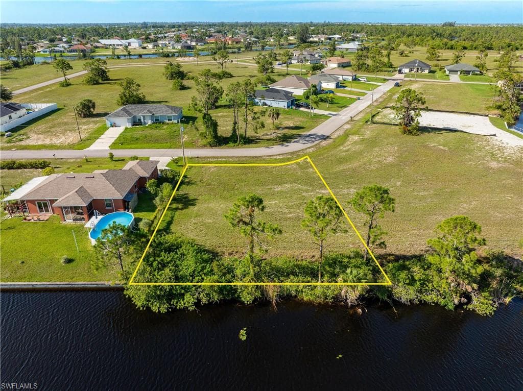2719 NW 26th ST CAPE CORAL, FL 33993