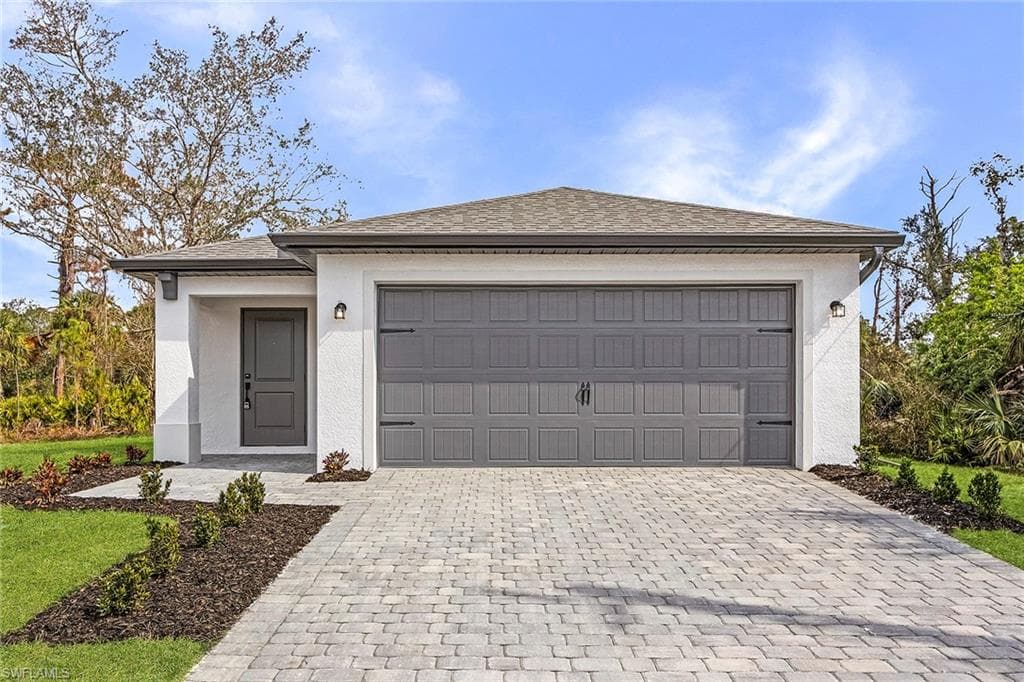 305 NW 20th TER CAPE CORAL, FL 33993
