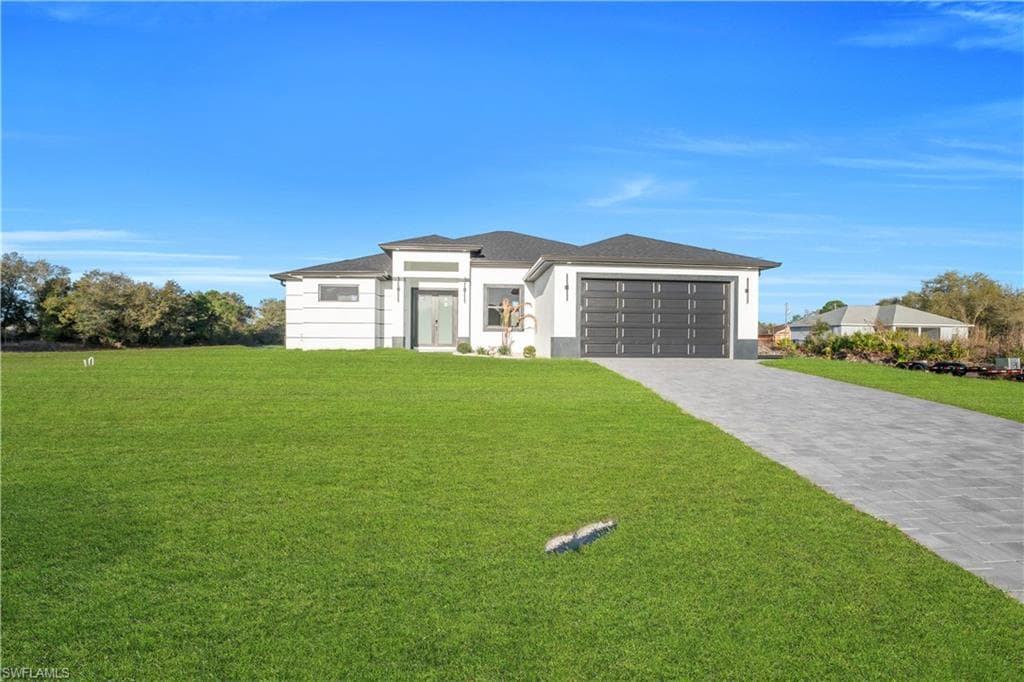 2503 15th ST W LEHIGH ACRES, FL 33971