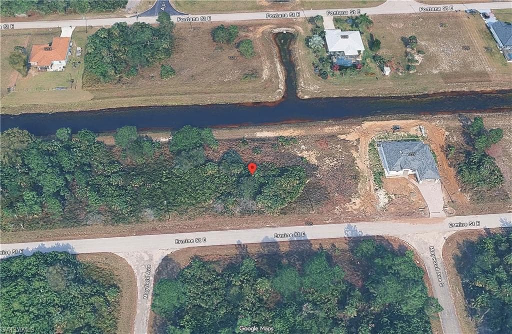 1223 Ermine ST E LEHIGH ACRES, FL 33974