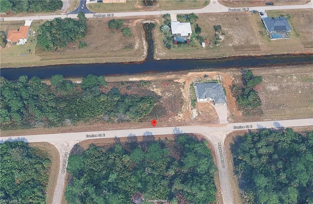 1225 Ermine ST E LEHIGH ACRES, FL 33974