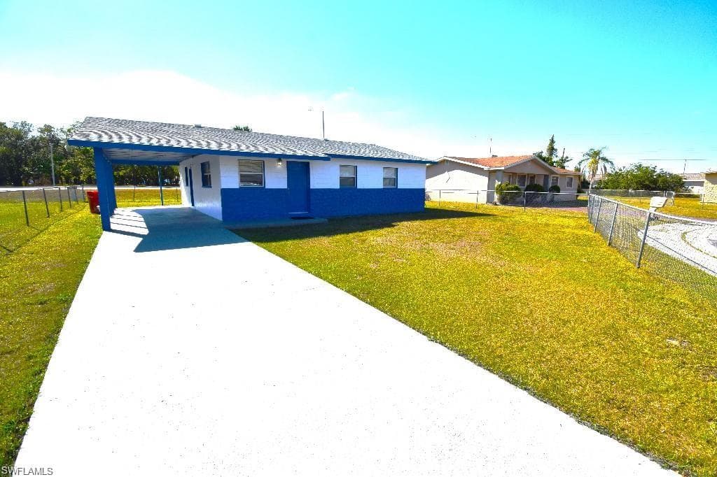 7 W Clermont CT FORT MYERS, FL 33916