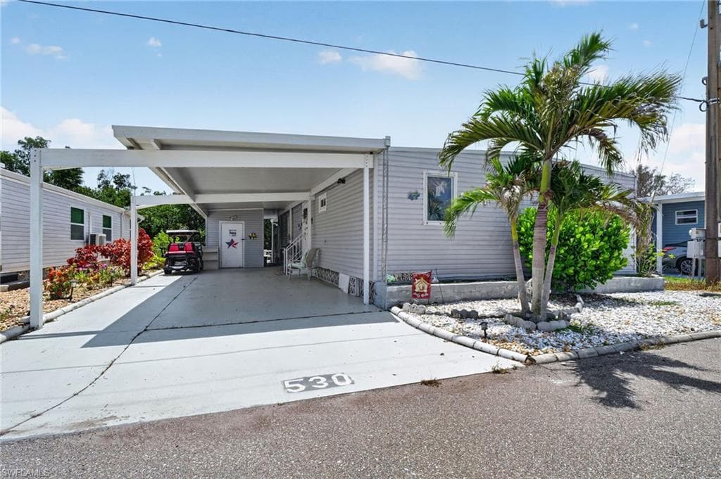 14633 Paul Revere LOOP NORTH FORT MYERS, FL 33917