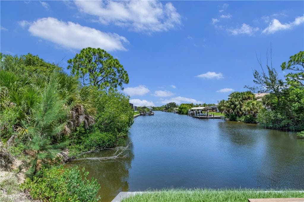 3203 NW 41st AVE CAPE CORAL, FL 33993