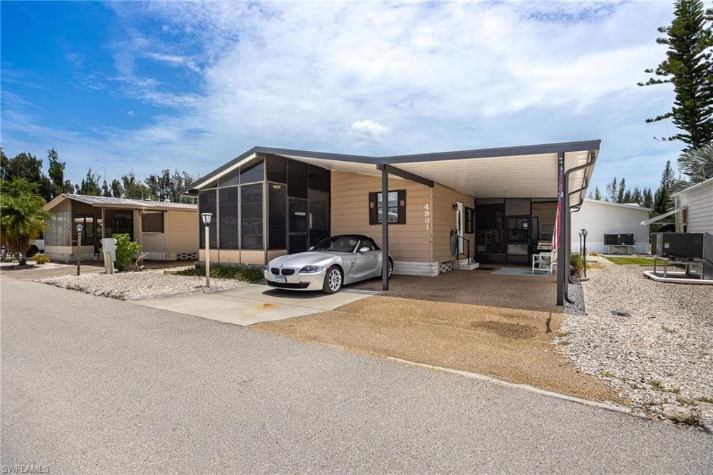 4931 Needle Fish LN ST. JAMES CITY, FL 33956