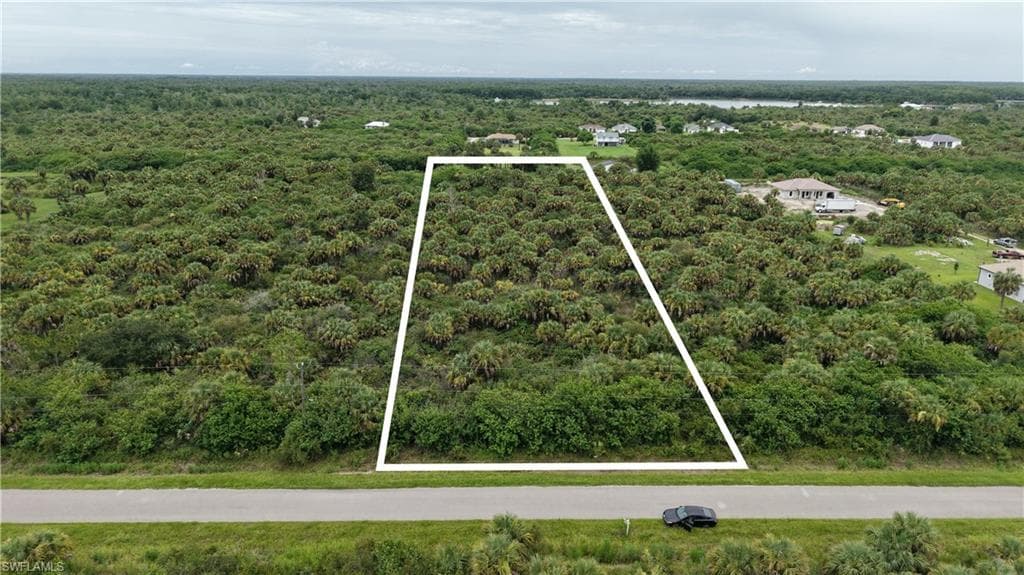 39th AVE NW NAPLES, FL 34120