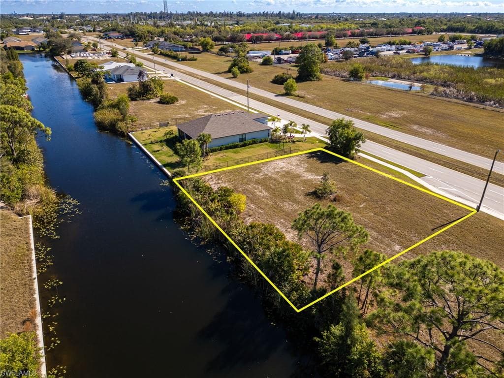 2719 Ceitus PKWY CAPE CORAL, FL 33991