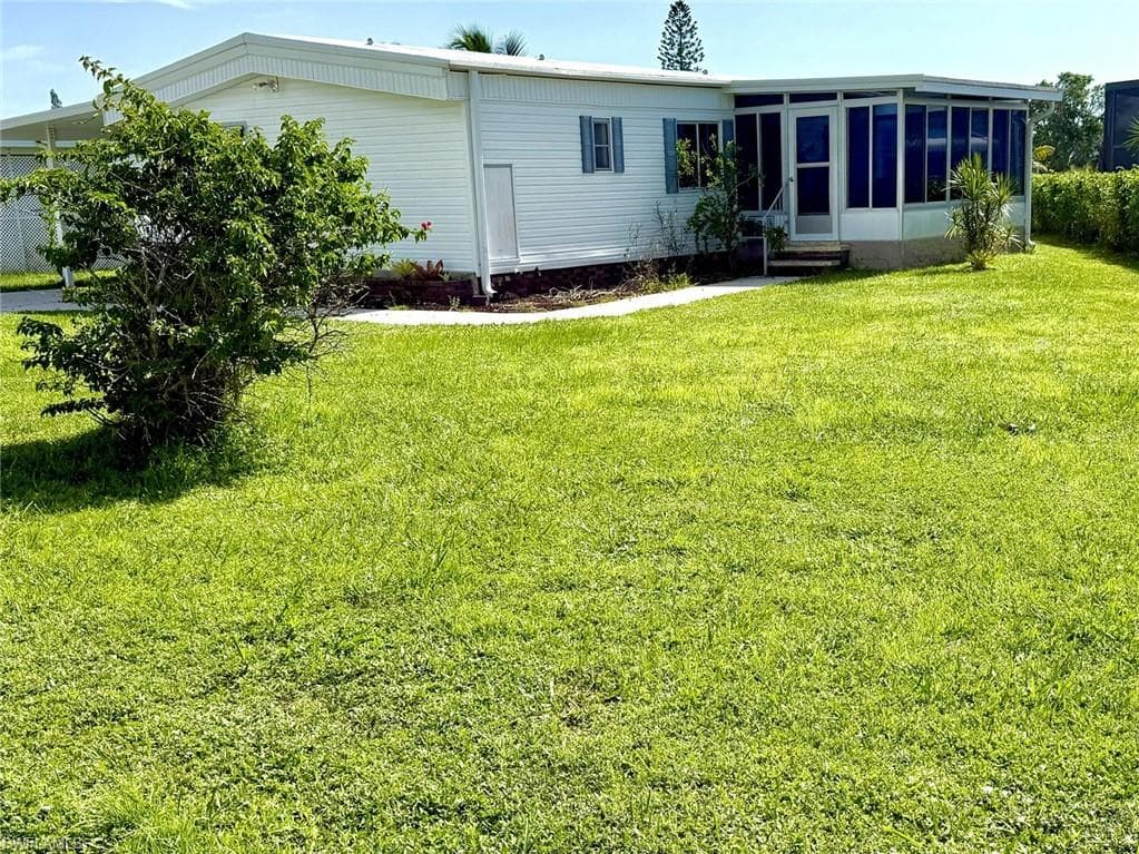 41 Lake Diane DR NAPLES, FL 34114