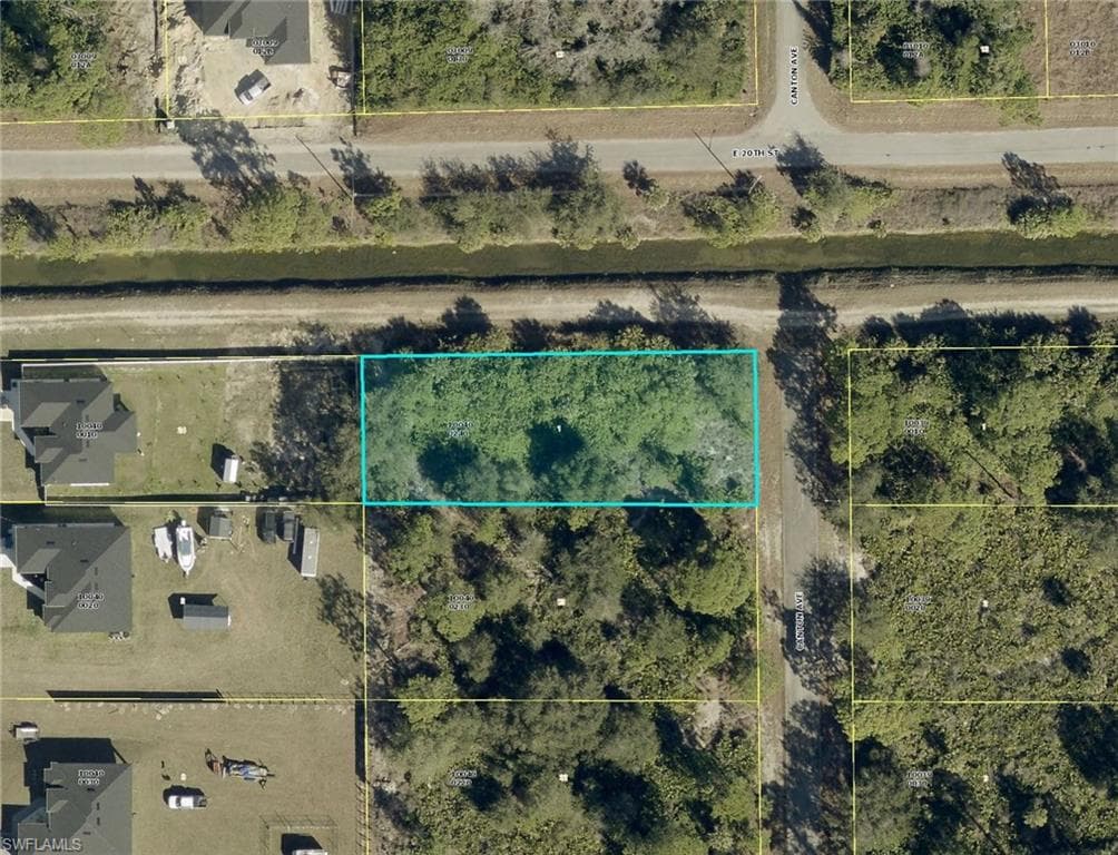 1923 Canton AVE LEHIGH ACRES, FL 33972