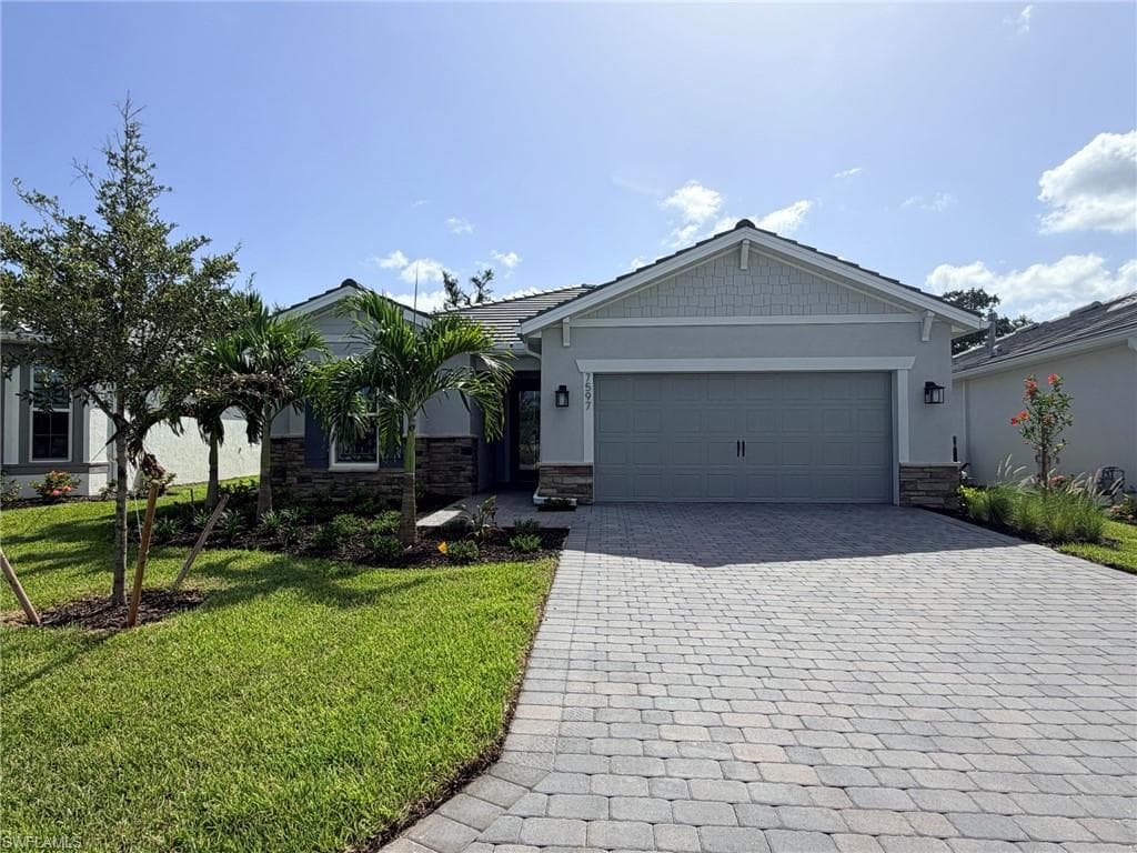 7597 Paradise Tree DR NORTH FORT MYERS, FL 33917